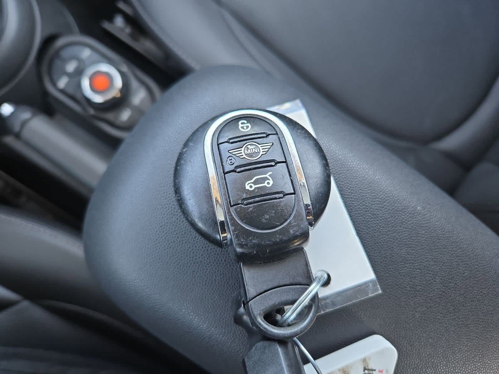 Thumbnail: 2020 MINI Cooper Hardtop - 33