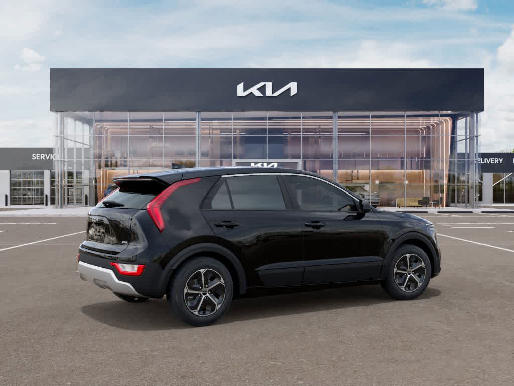 Thumbnail: 2025 Kia Niro - 6