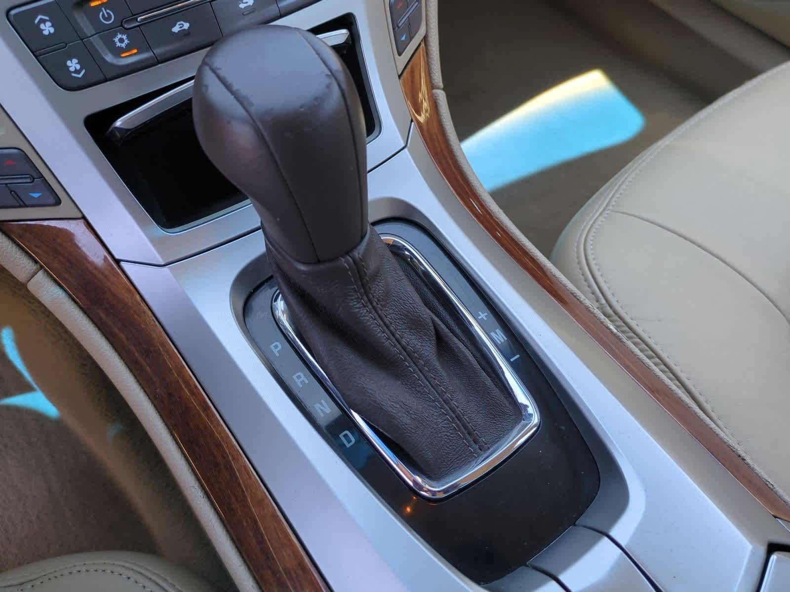 2010 Cadillac CTS Luxury 29