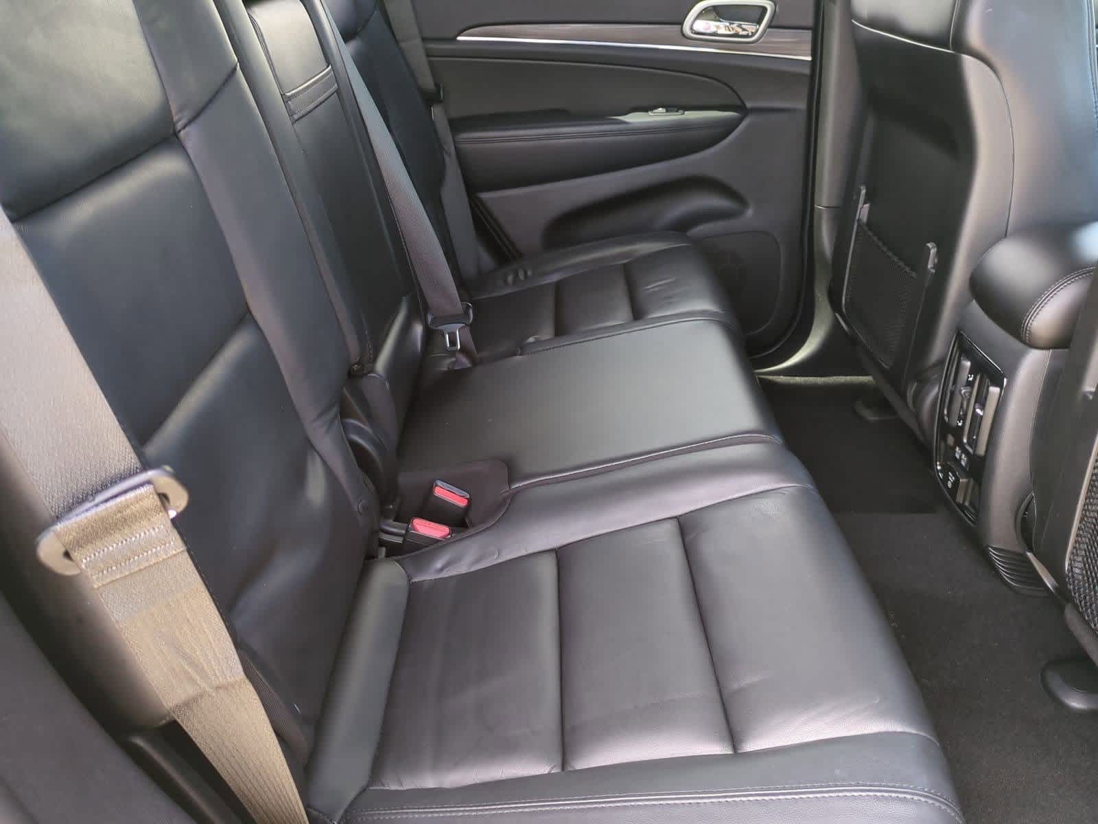 Thumbnail: 2019 Jeep Grand Cherokee - 21