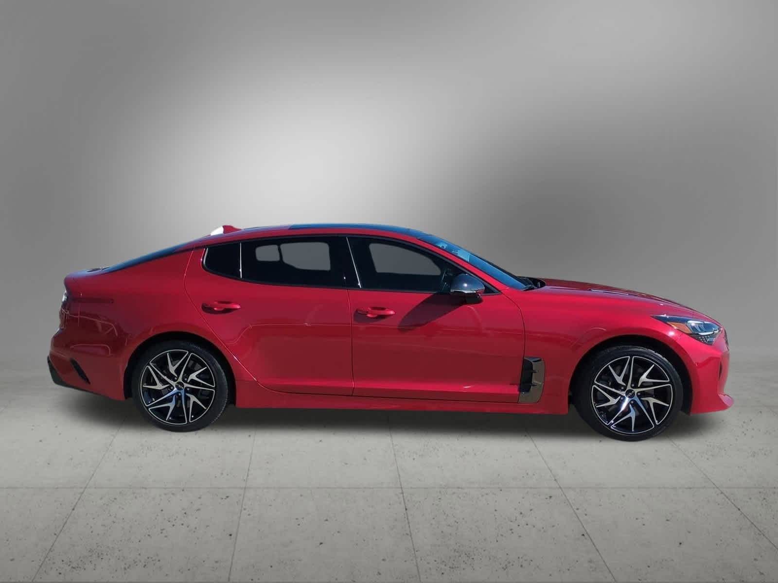 Thumbnail: 2023 Kia Stinger - 7