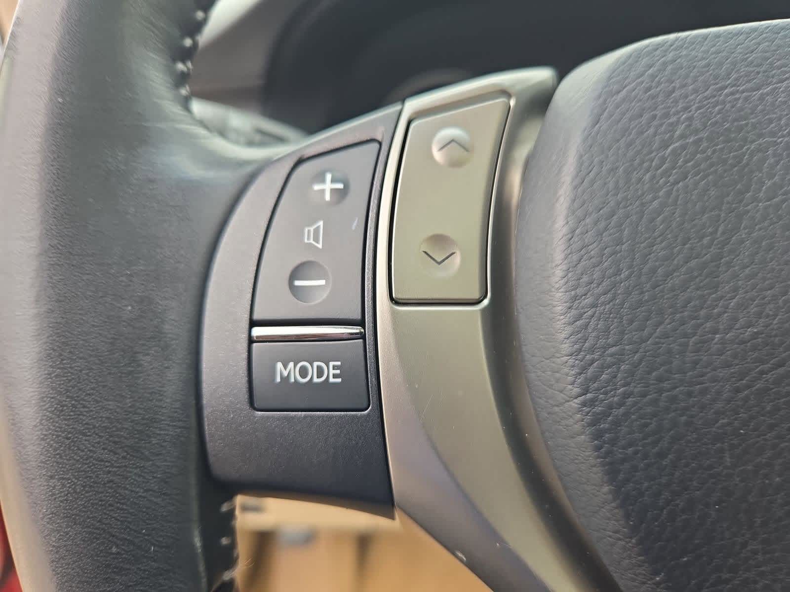 Thumbnail: 2013 Lexus ES - 24