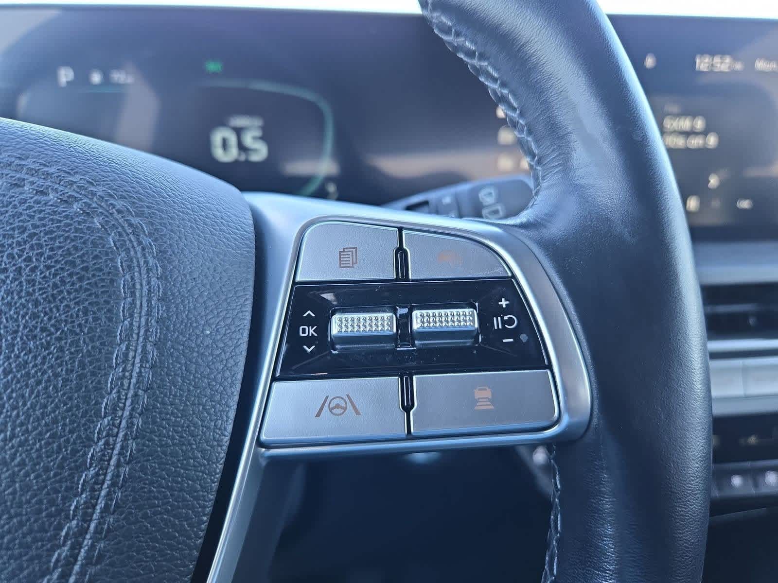 Thumbnail: 2023 Kia Telluride - 25