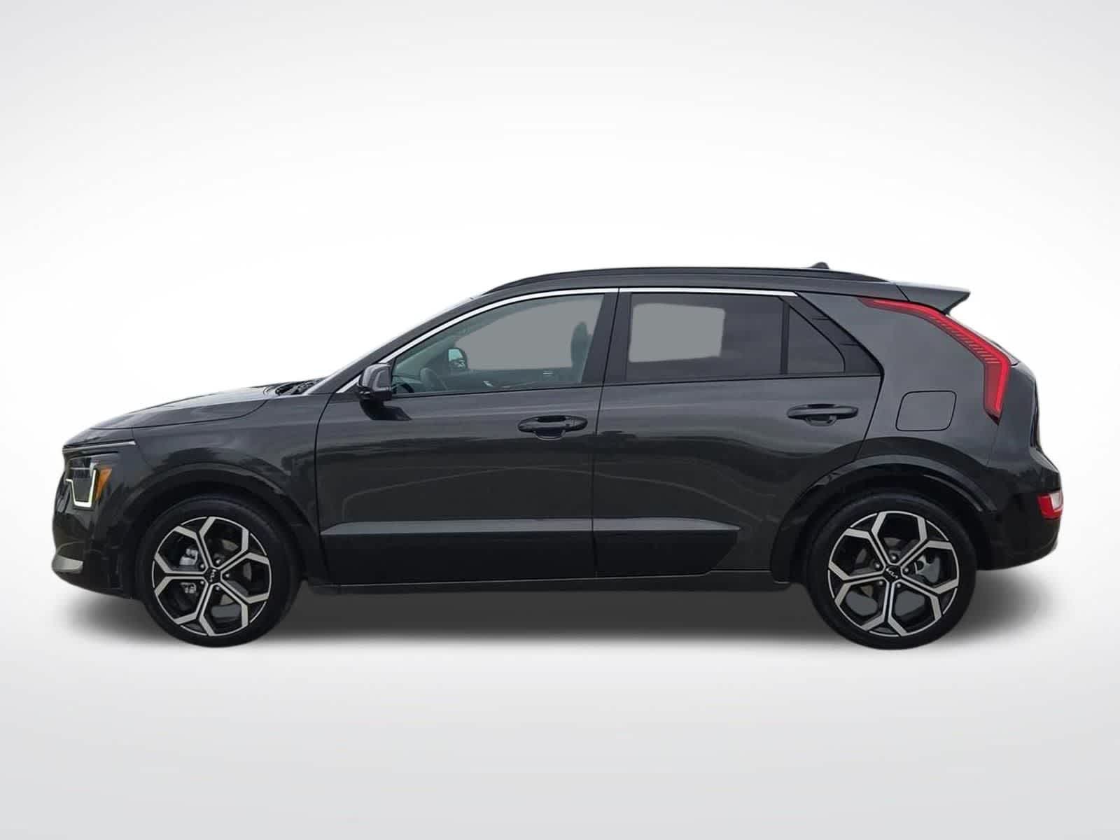 Thumbnail: 2023 Kia Niro - 4