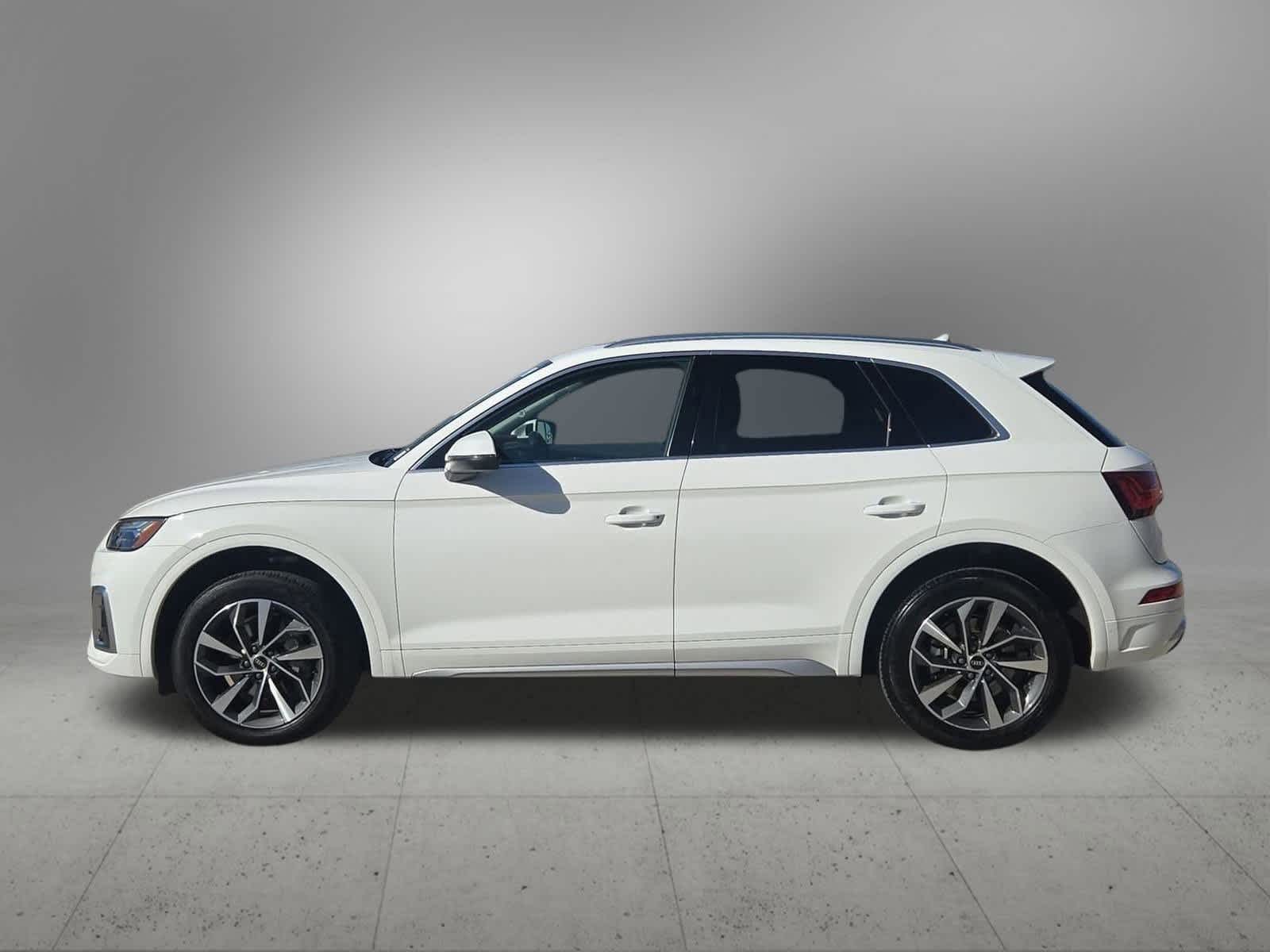 Thumbnail: 2023 Audi Q5 - 3