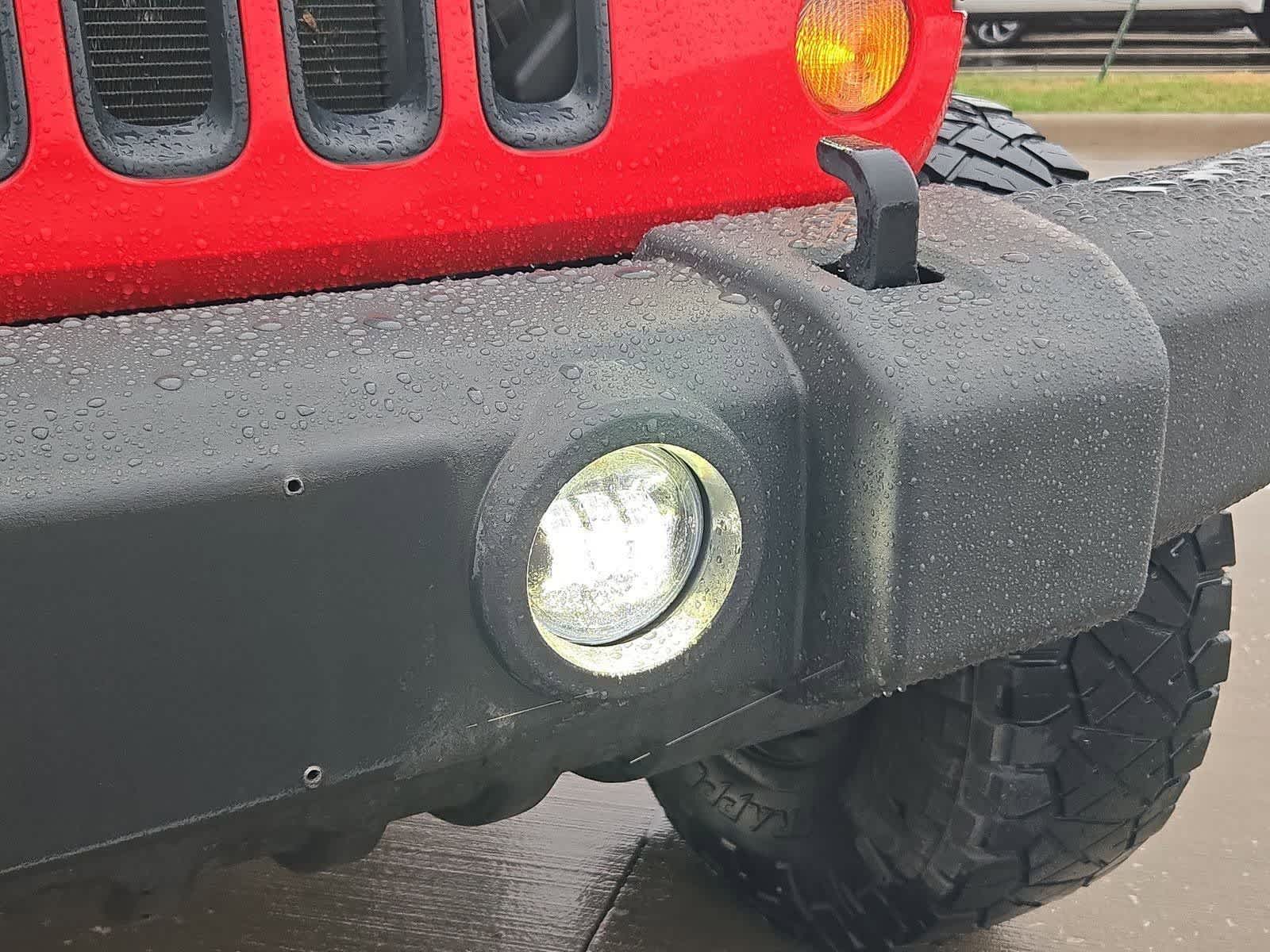 Thumbnail: 2015 Jeep Wrangler - 10