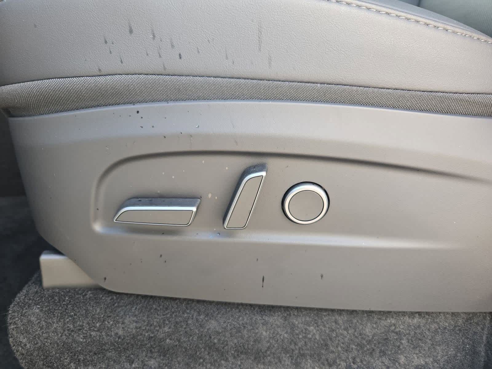 Thumbnail: 2026 Tesla Model Y - 15