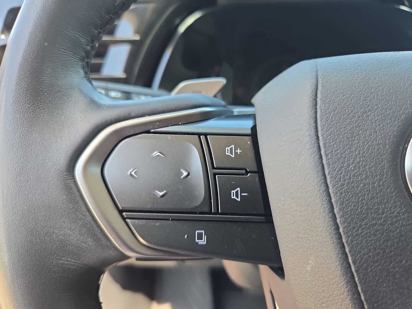 Thumbnail: 2023 Lexus RX - 23