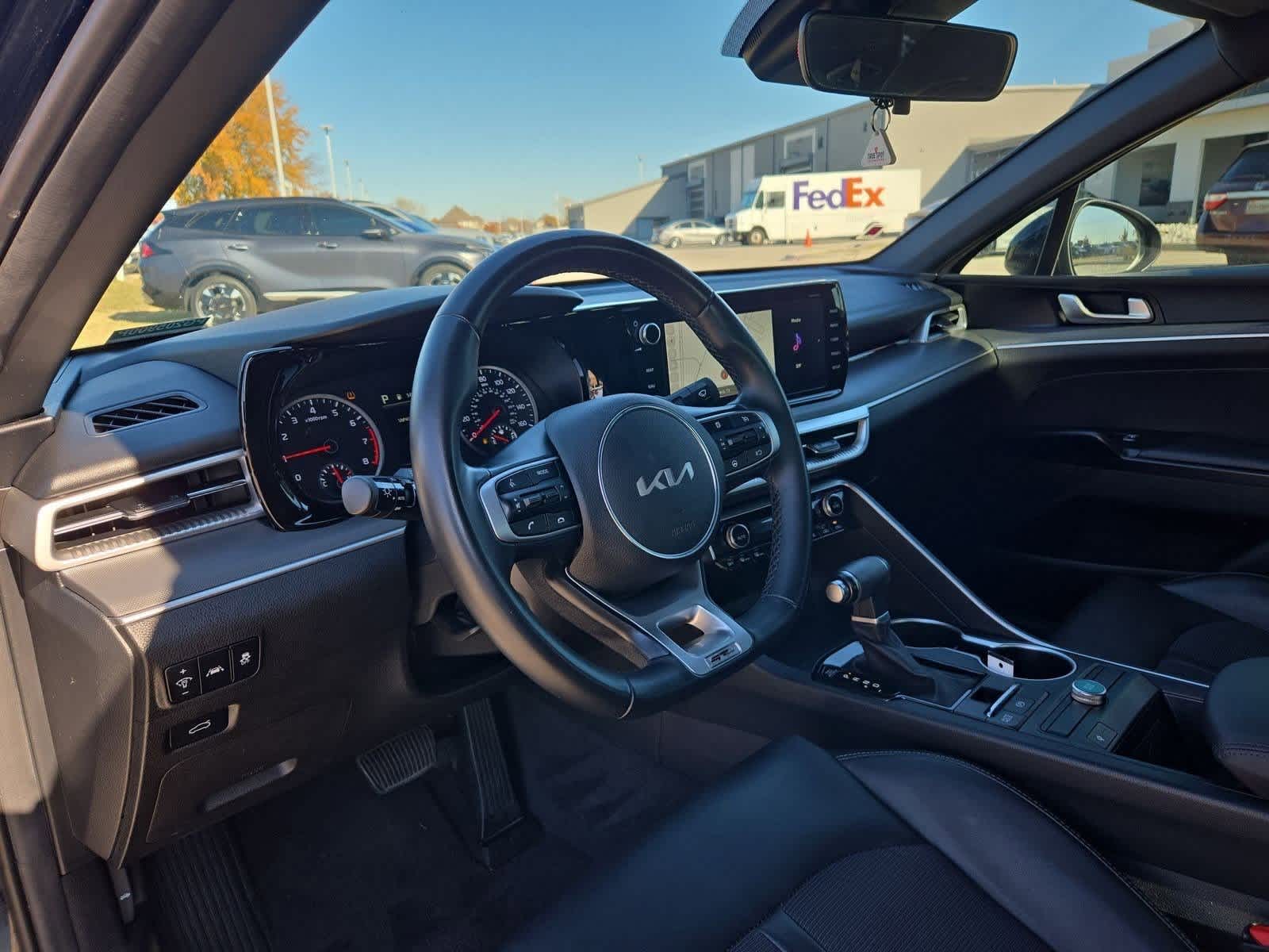 Thumbnail: 2023 Kia K5 - 2