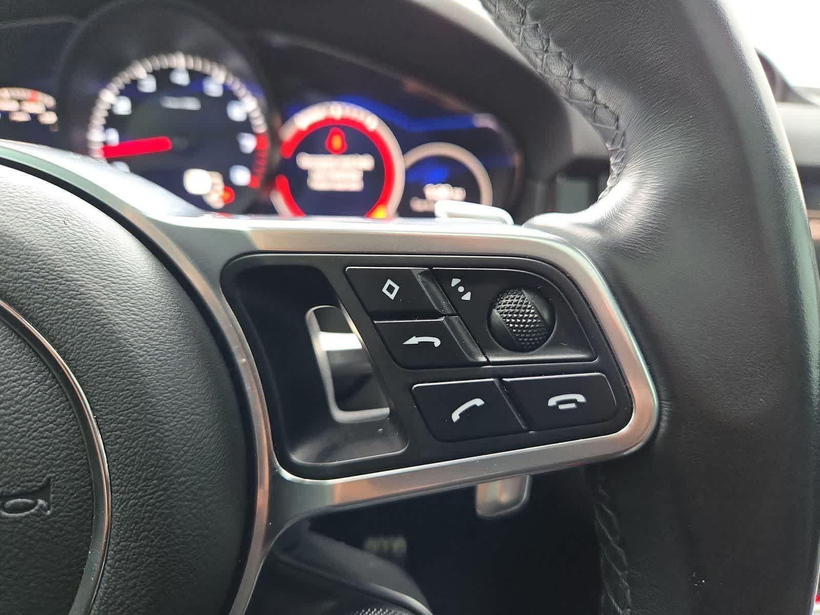 Thumbnail: 2022 Porsche Cayenne - 23