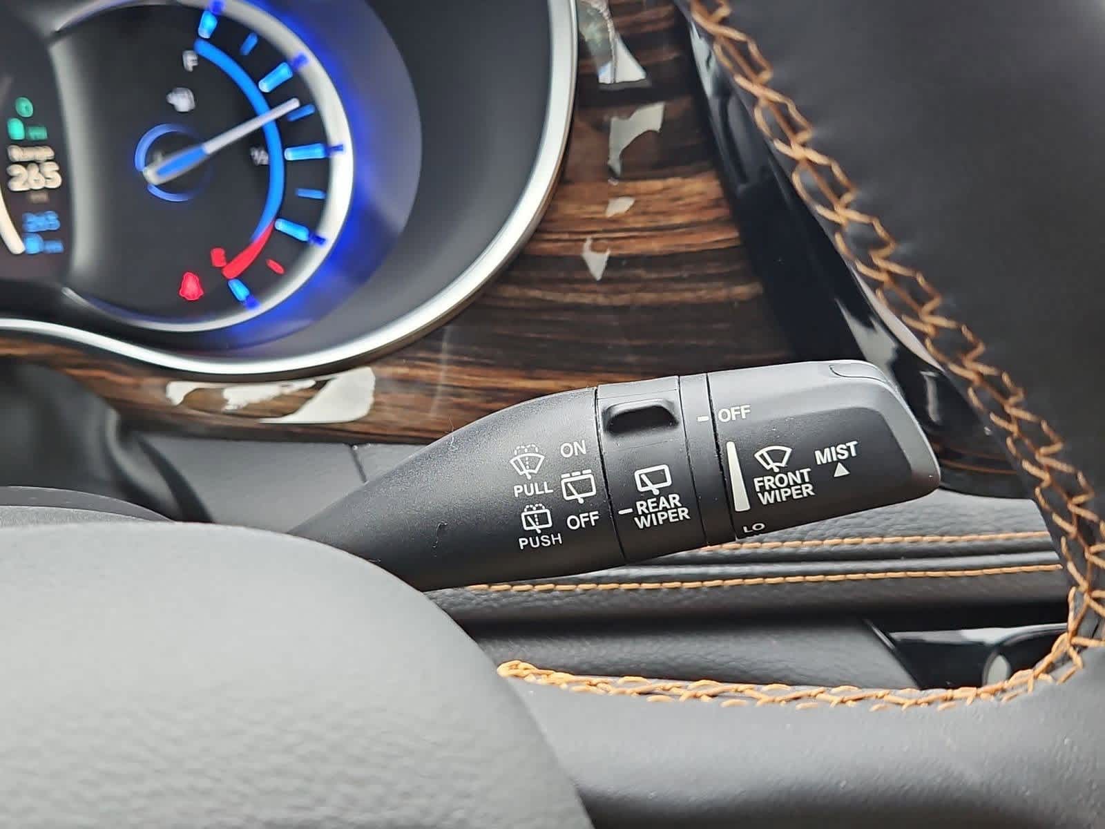 Thumbnail: 2022 Chrysler Pacifica - 26