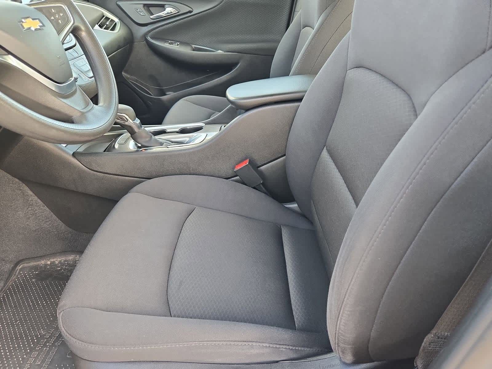 Thumbnail: 2022 Chevrolet Malibu - 15