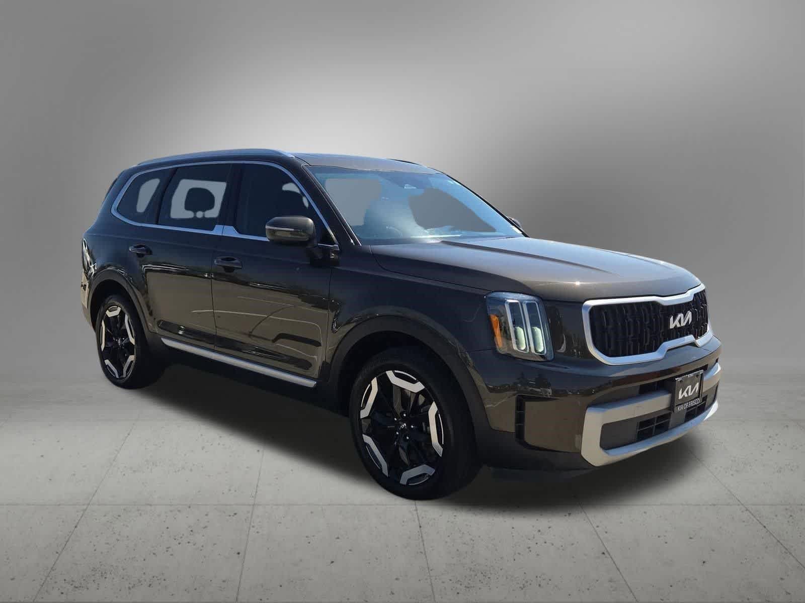 Thumbnail: 2023 Kia Telluride - 8