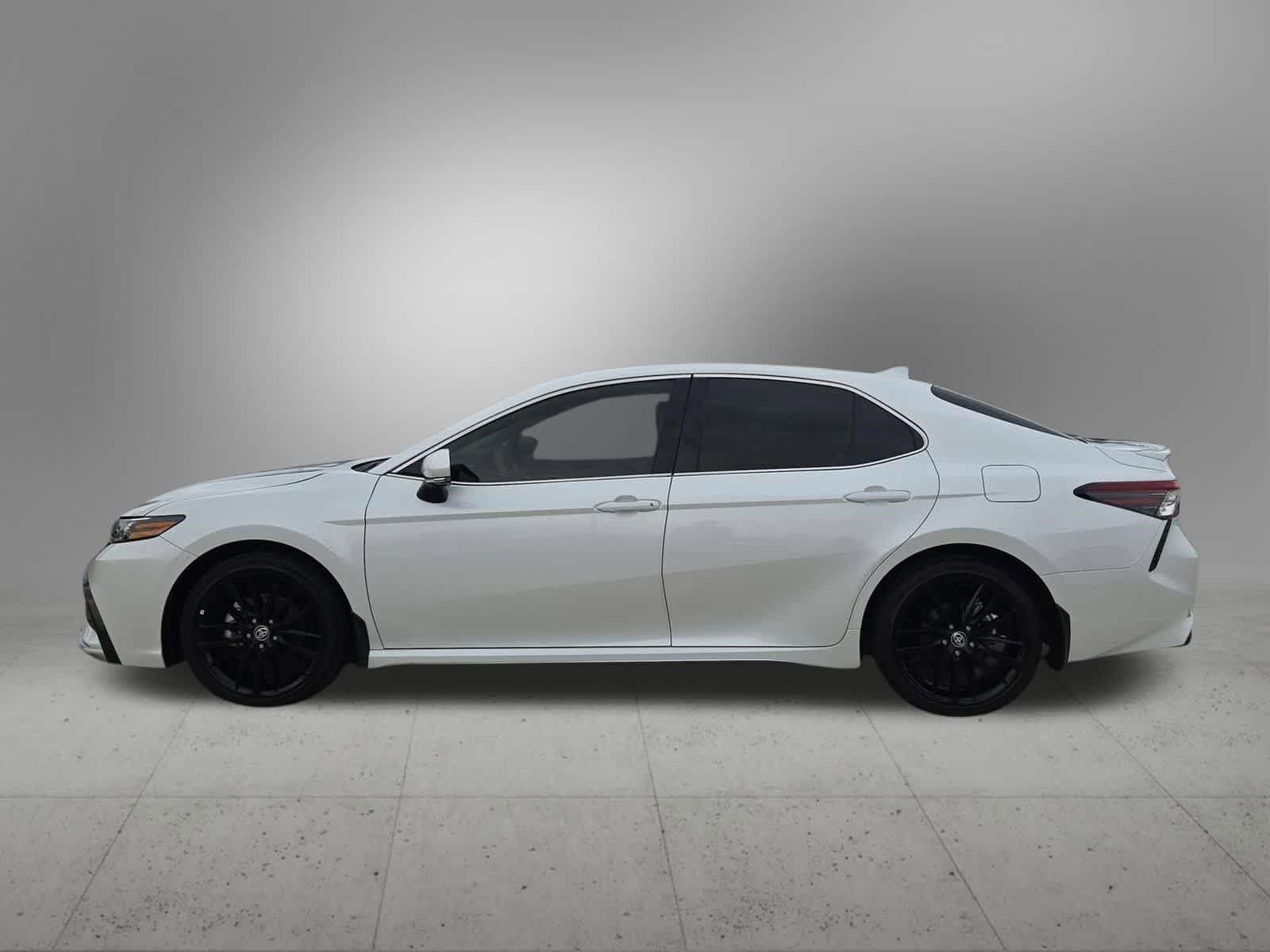 Thumbnail: 2024 Toyota Camry - 3
