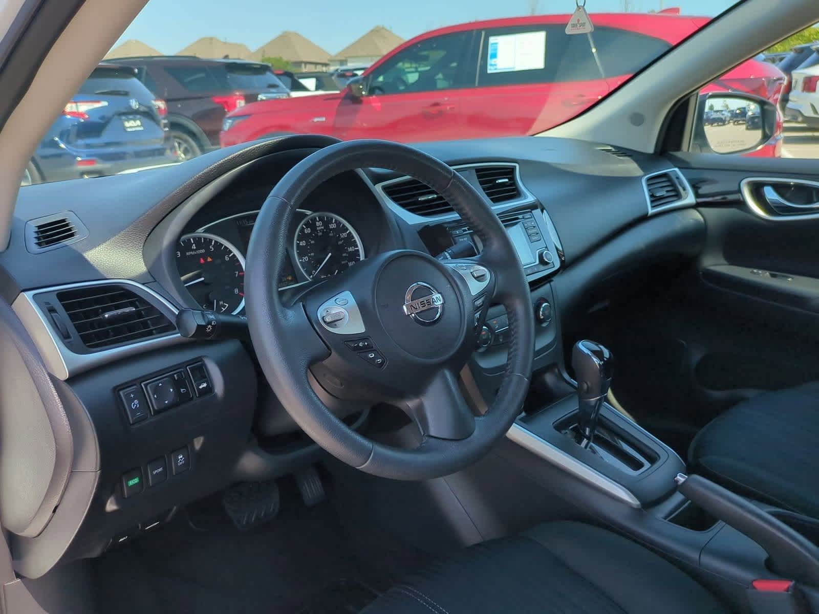 Thumbnail: 2017 Nissan Sentra - 2