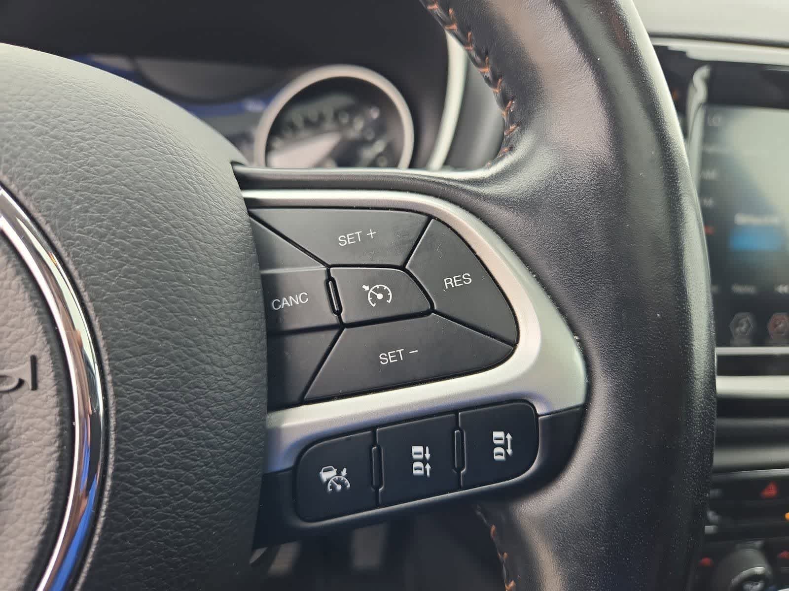 Thumbnail: 2021 Jeep Compass - 25