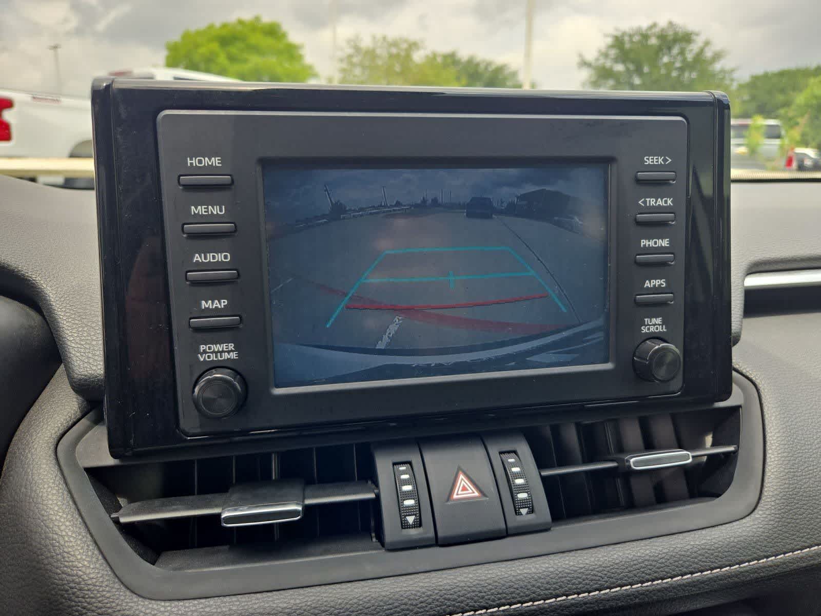 Thumbnail: 2019 Toyota RAV4 - 28