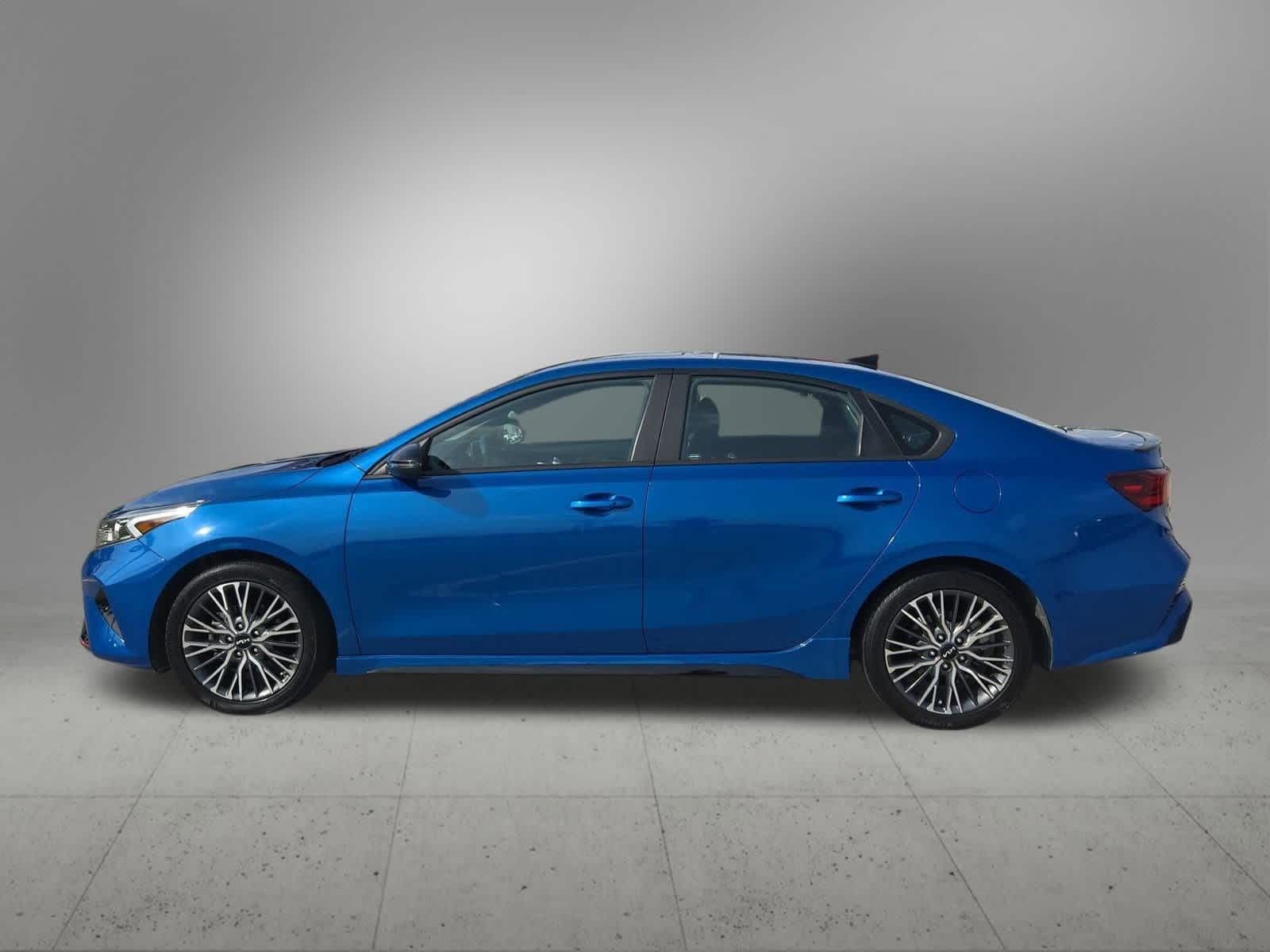 Thumbnail: 2023 Kia Forte - 3