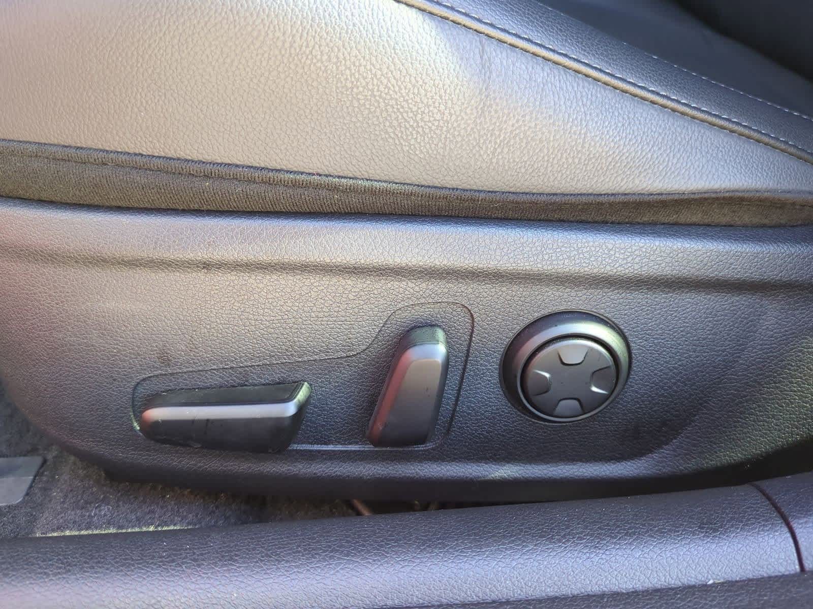 Thumbnail: 2023 Kia Stinger - 16