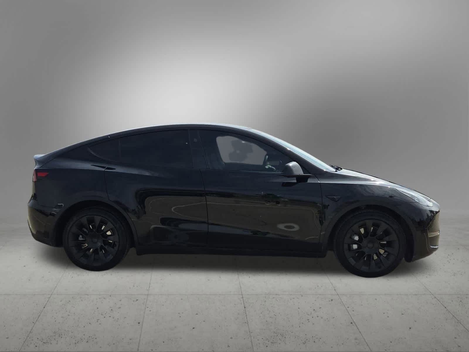 Thumbnail: 2023 Tesla Model Y - 7