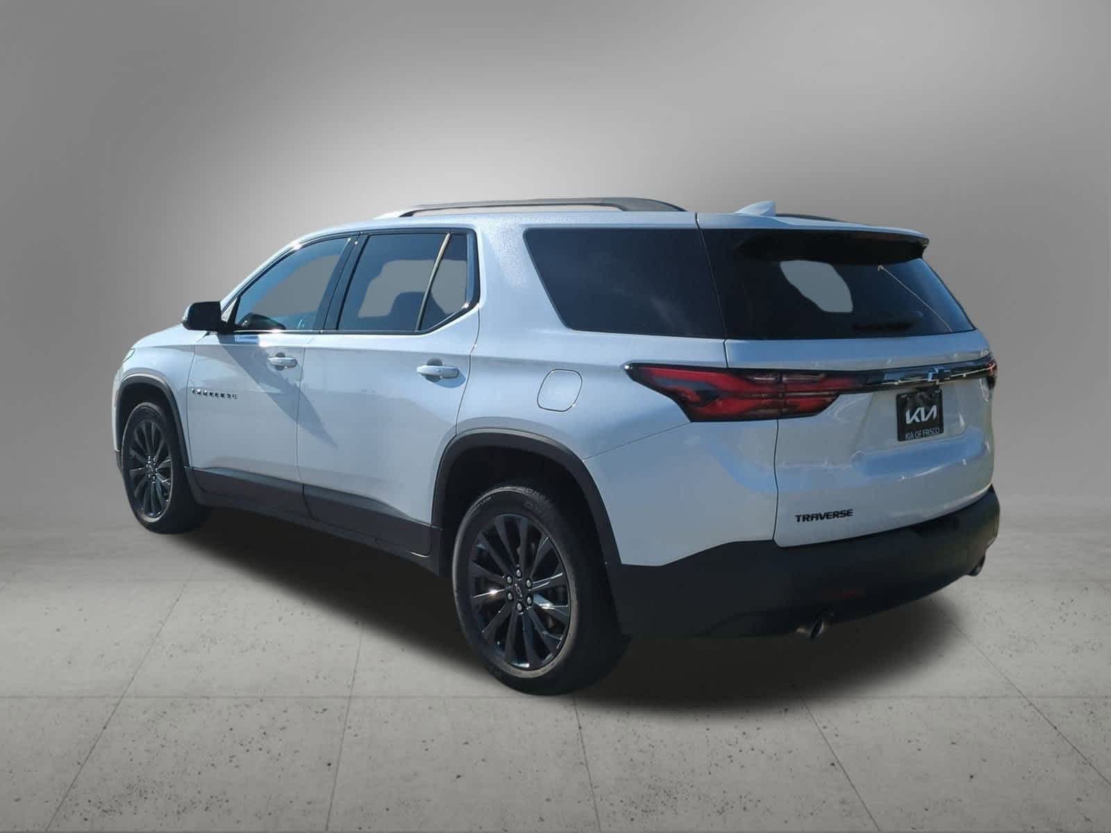 Thumbnail: 2022 Chevrolet Traverse - 4