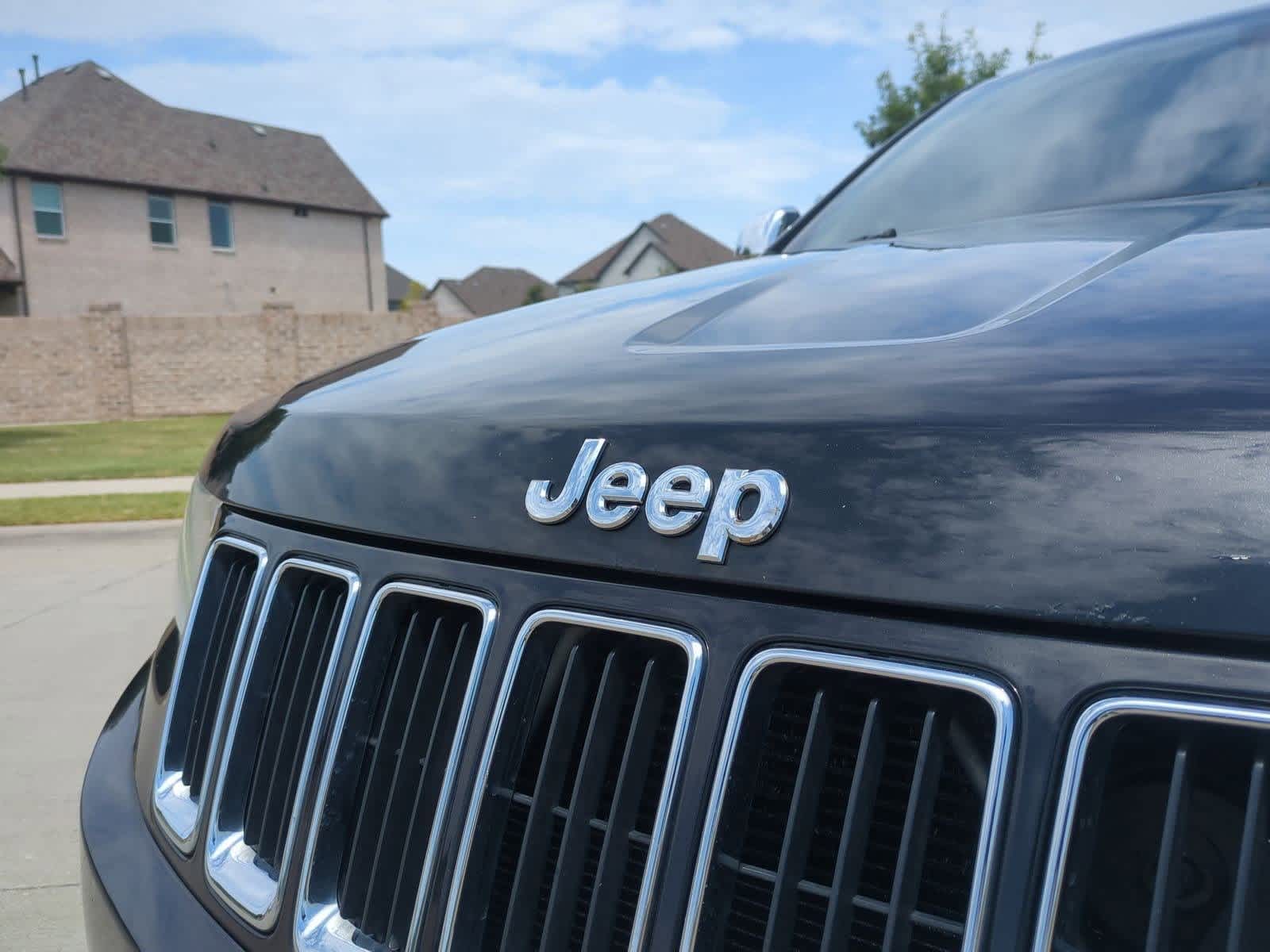 Thumbnail: 2015 Jeep Grand Cherokee - 11
