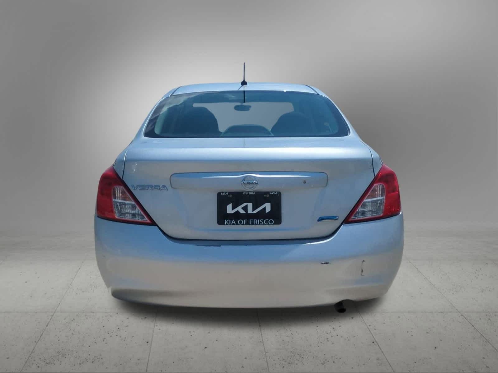 Thumbnail: 2012 Nissan Versa - 5