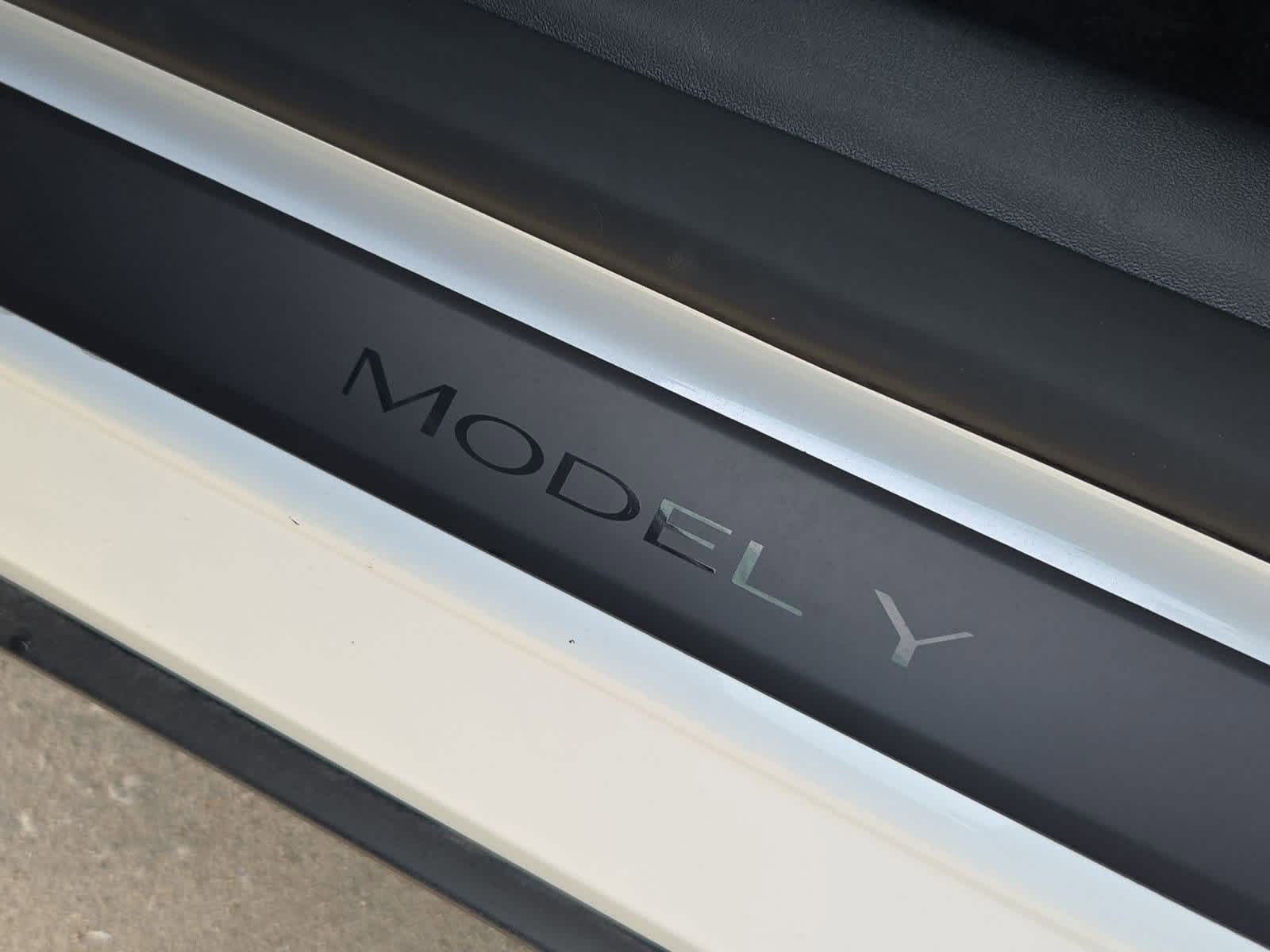 Thumbnail: 2024 Tesla Model Y - 11