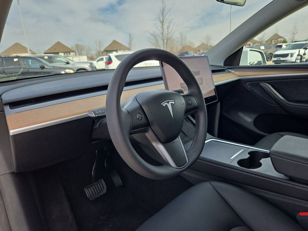 Used 2024 Tesla Model Y Long Range SUV