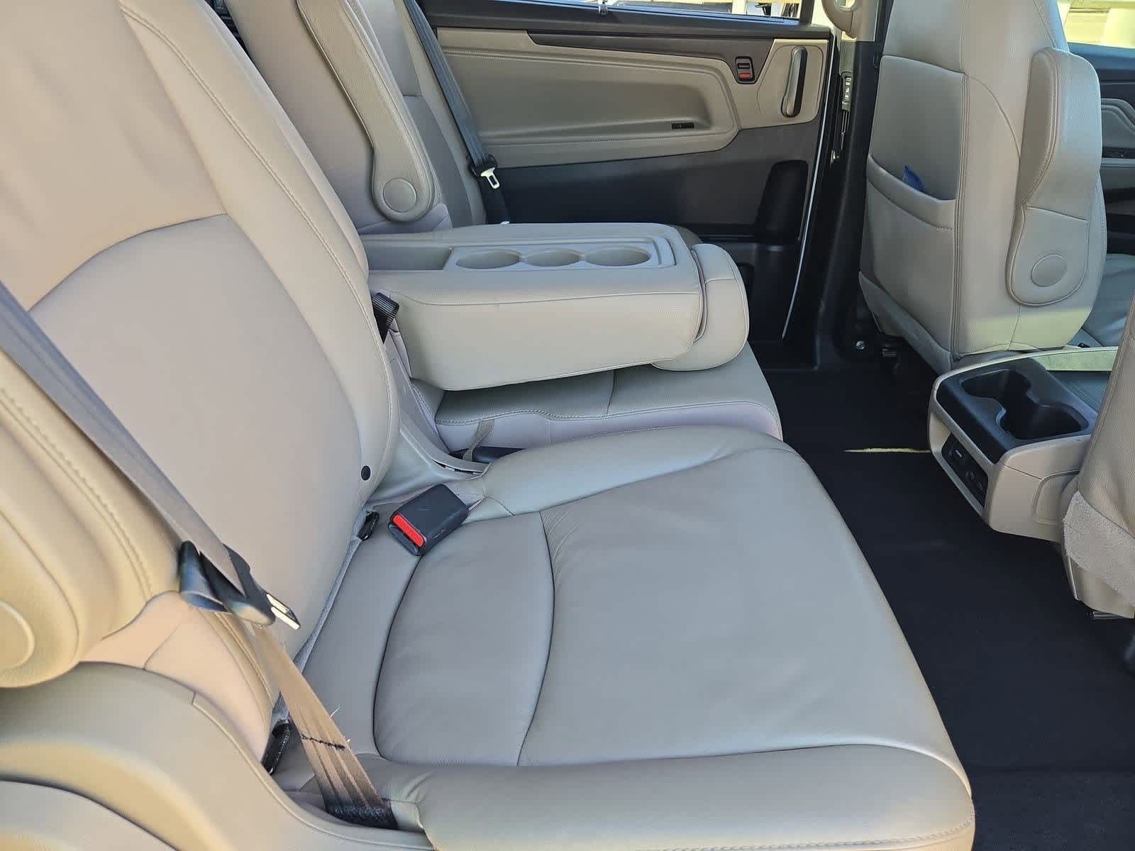 Thumbnail: 2020 Honda Odyssey - 21