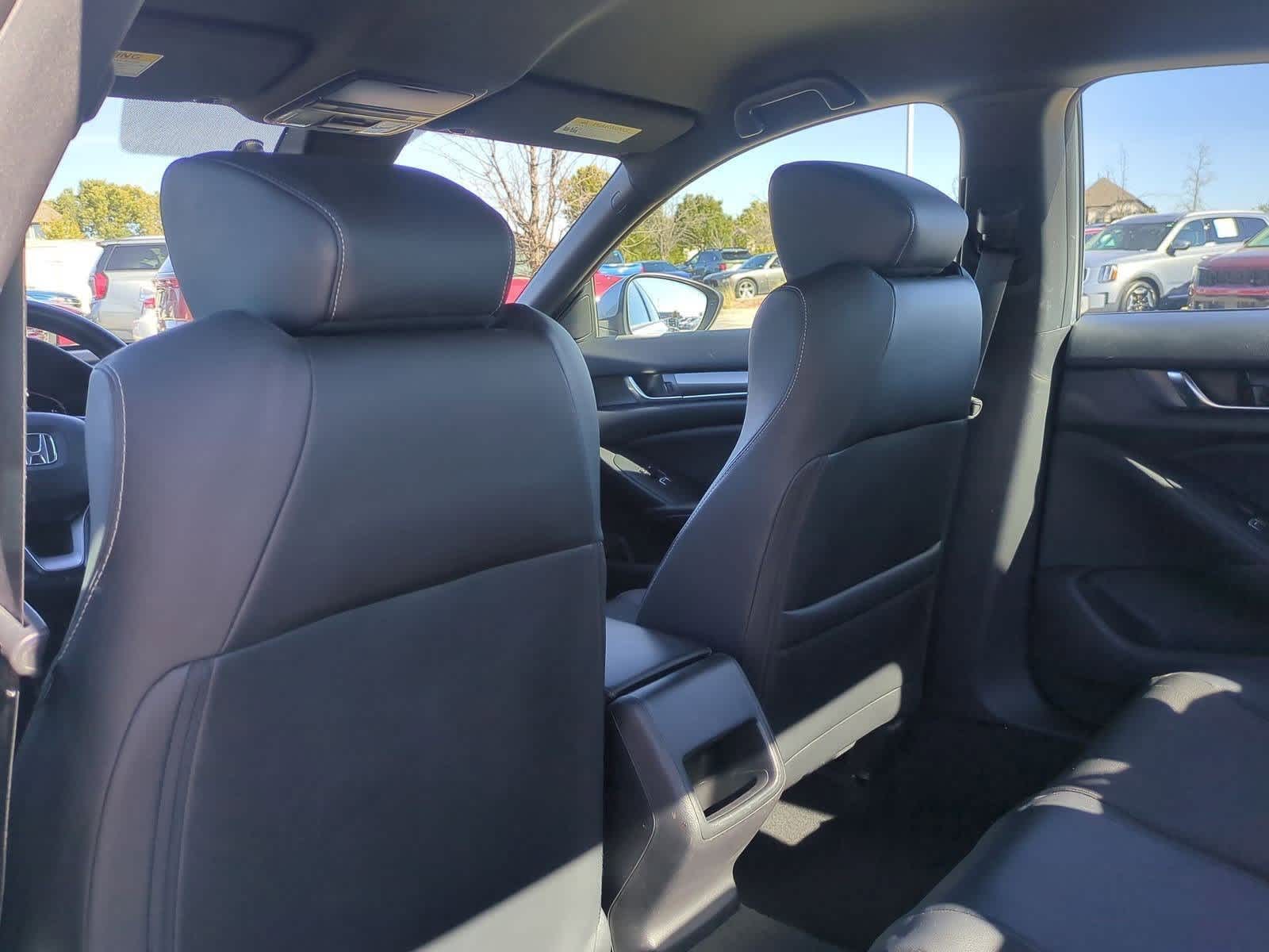 Thumbnail: 2018 Honda Accord - 17