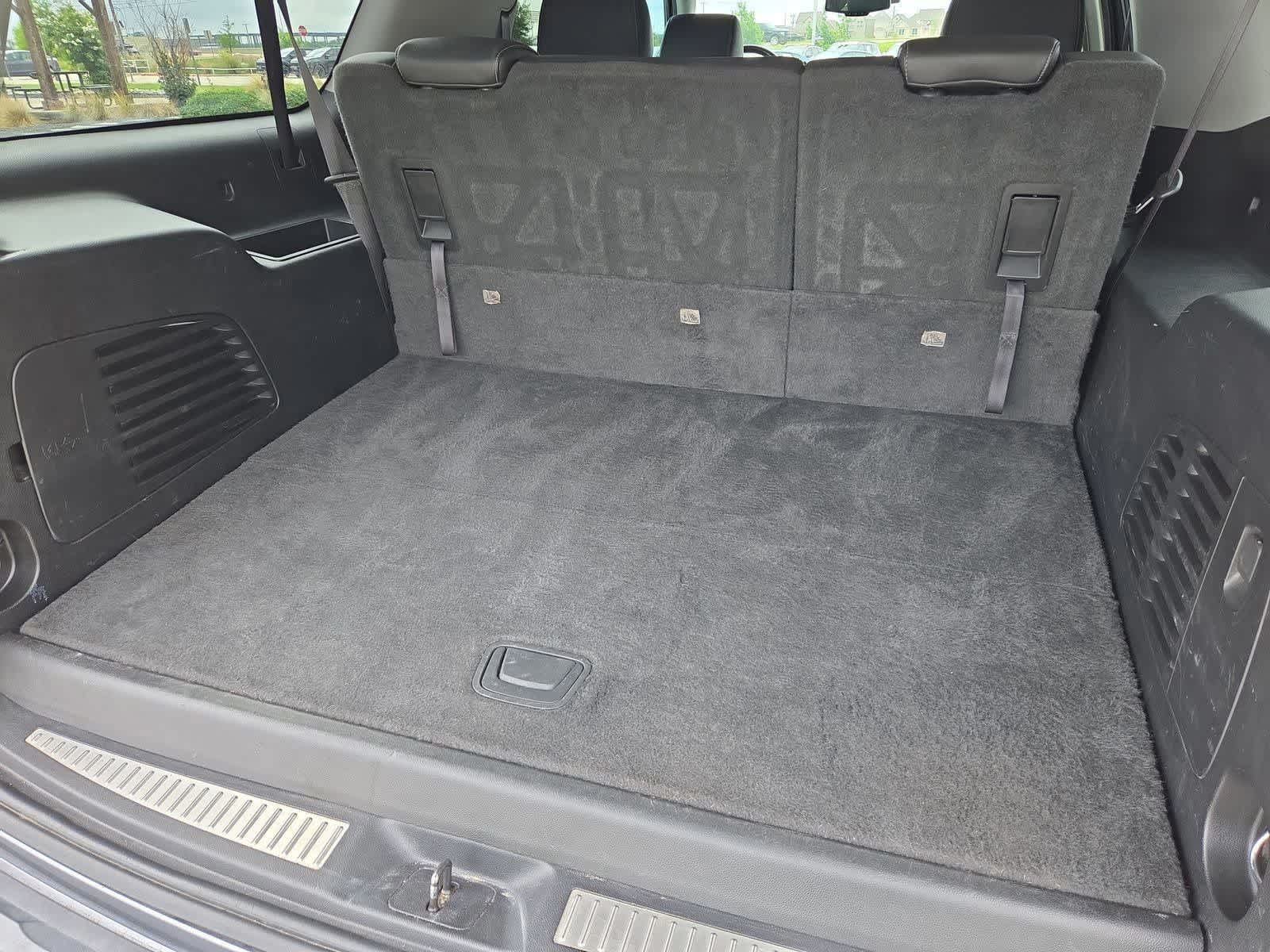 Thumbnail: 2019 Chevrolet Suburban - 31