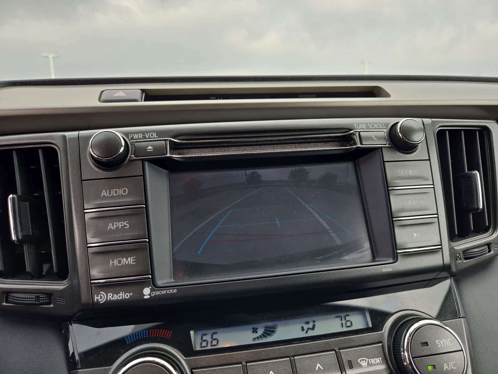 Thumbnail: 2015 Toyota RAV4 - 29