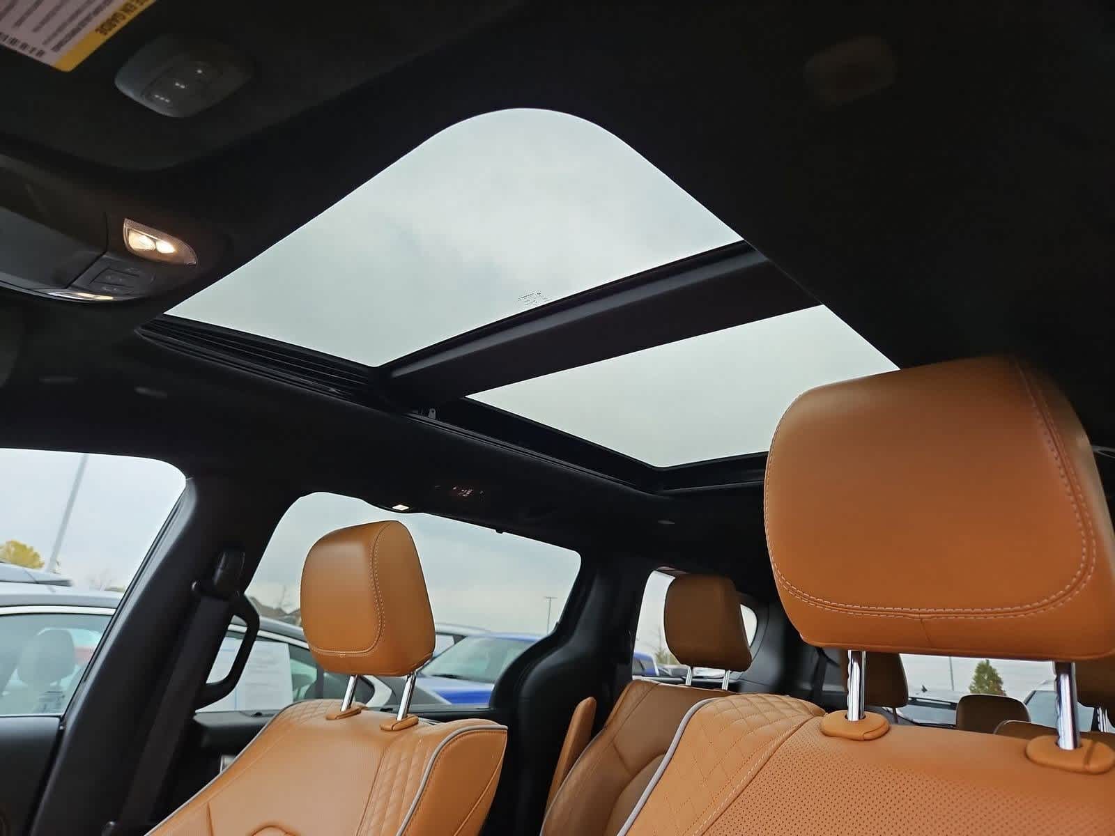 Thumbnail: 2022 Chrysler Pacifica - 18