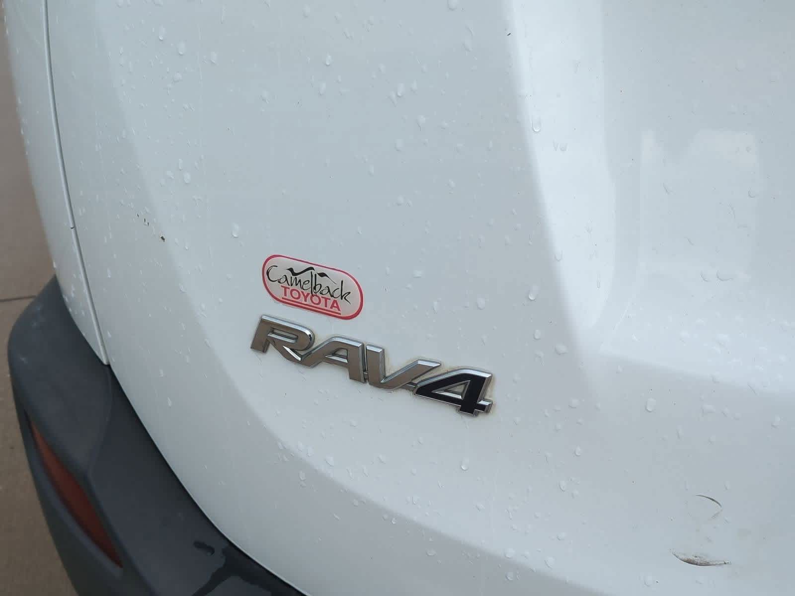 Thumbnail: 2013 Toyota RAV4 - 12