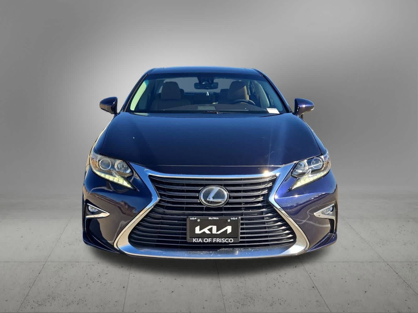 Thumbnail: 2017 Lexus ES - 9