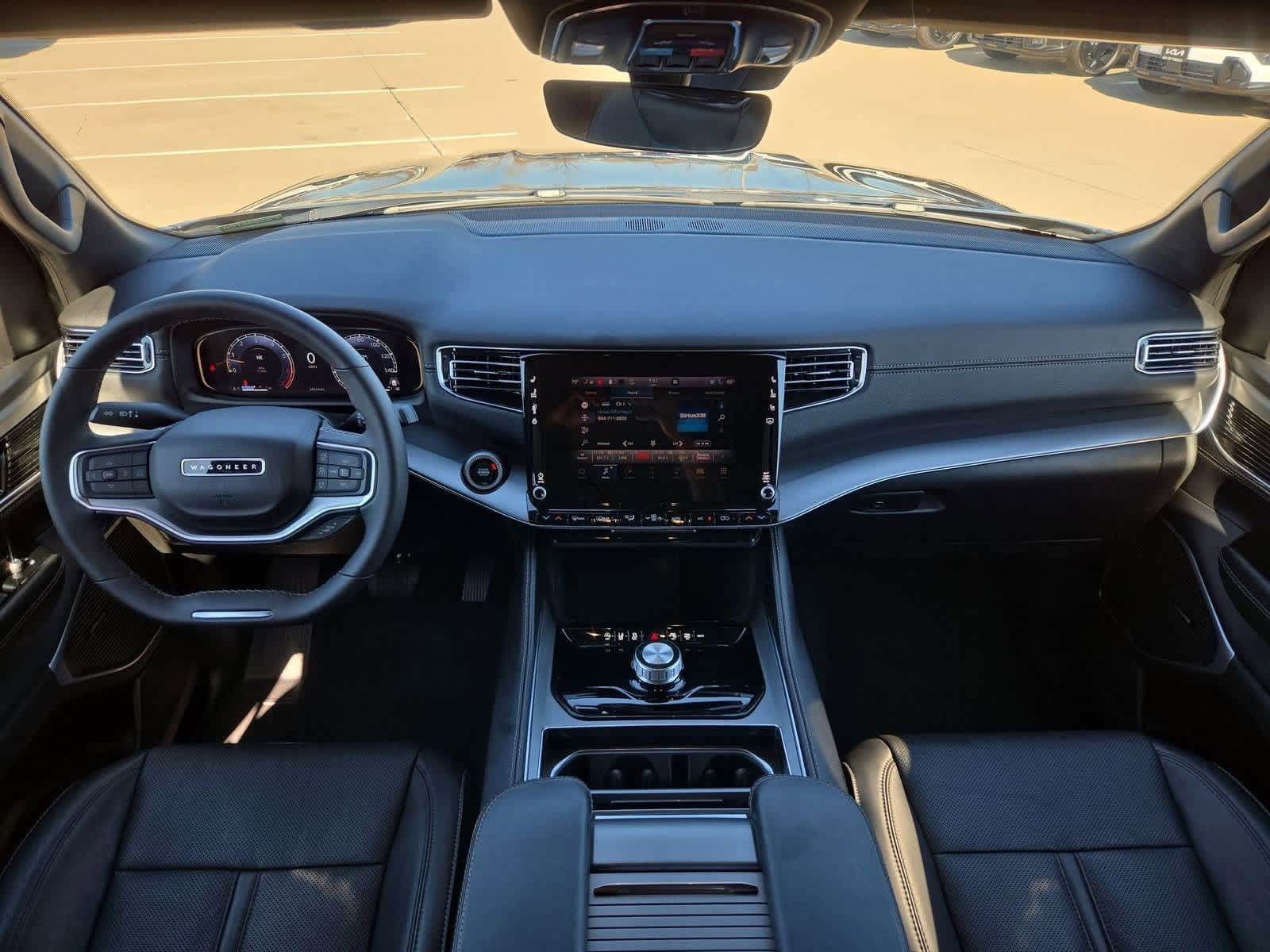 Thumbnail: 2023 Jeep Wagoneer - 14