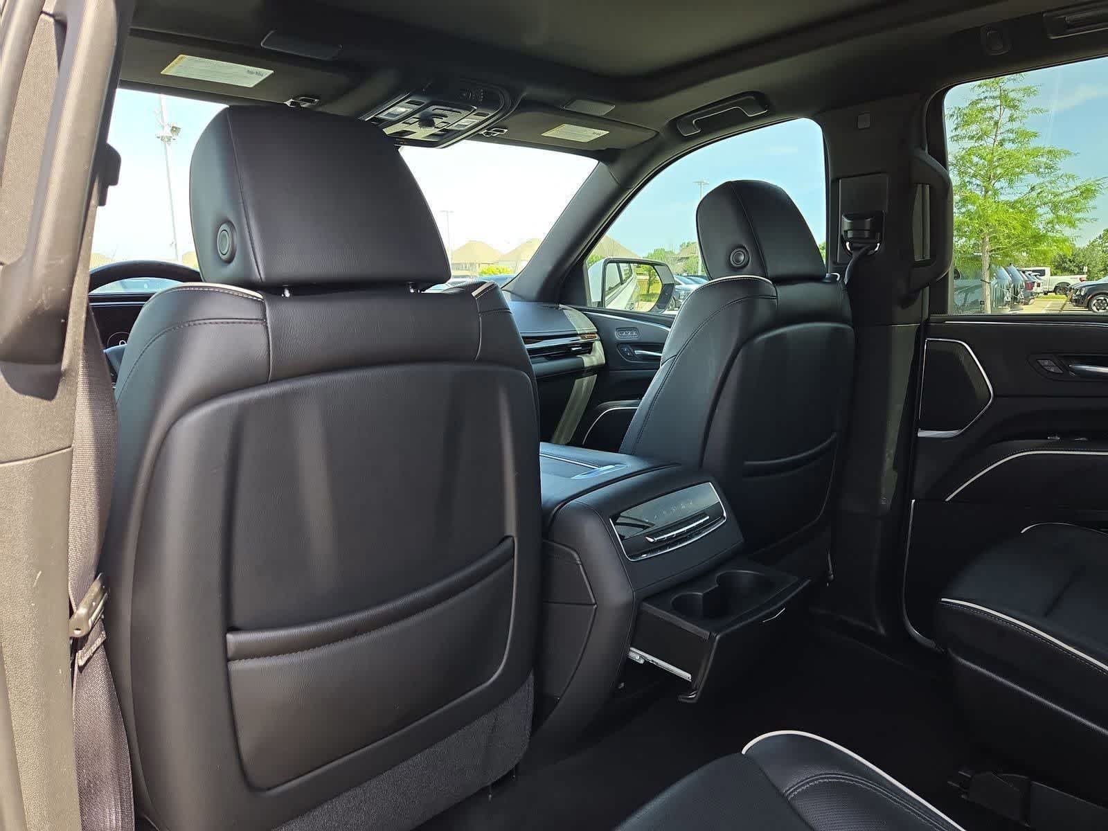 Thumbnail: 2021 Cadillac Escalade - 16