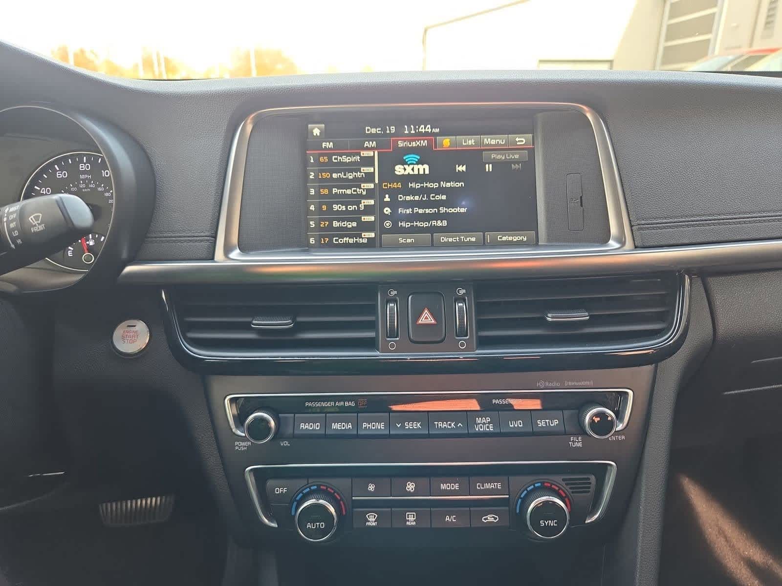 Thumbnail: 2016 Kia Optima - 28