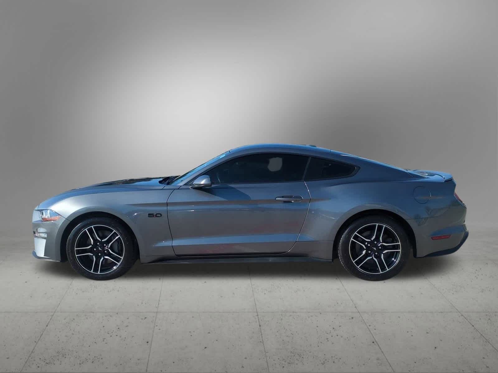 2021 Ford Mustang GT photo 3