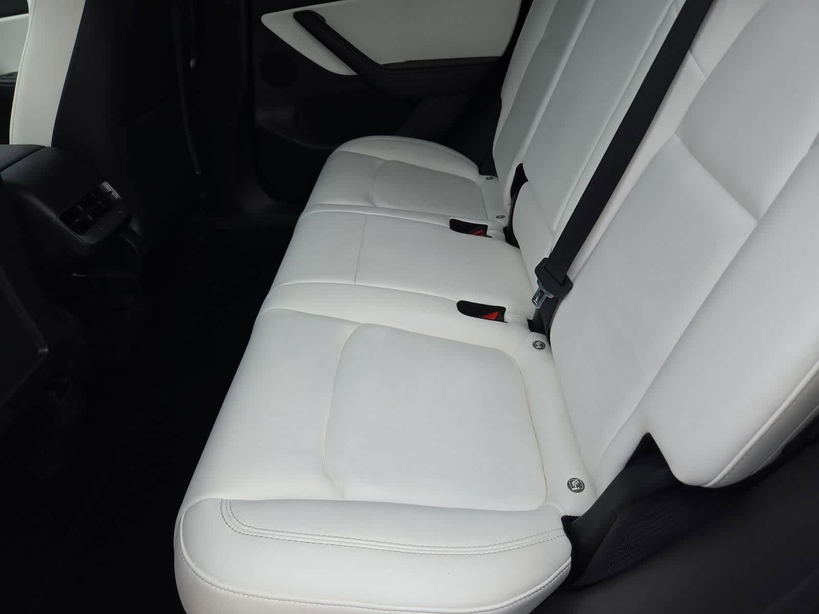 Thumbnail: 2022 Tesla Model Y - 17