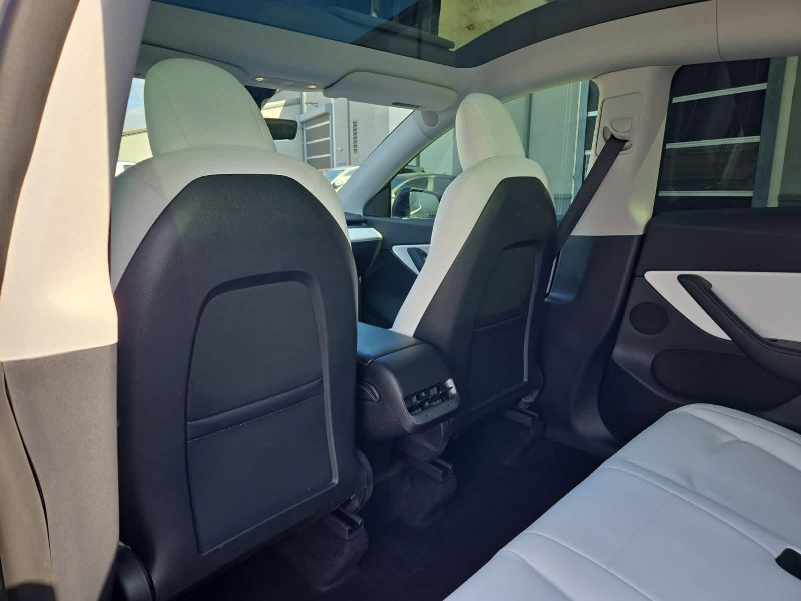 Thumbnail: 2021 Tesla Model Y - 16