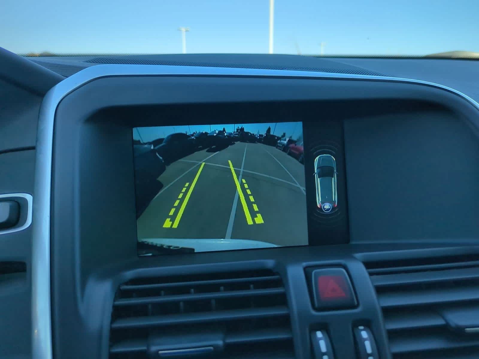 Thumbnail: 2016 Volvo XC60 - 29