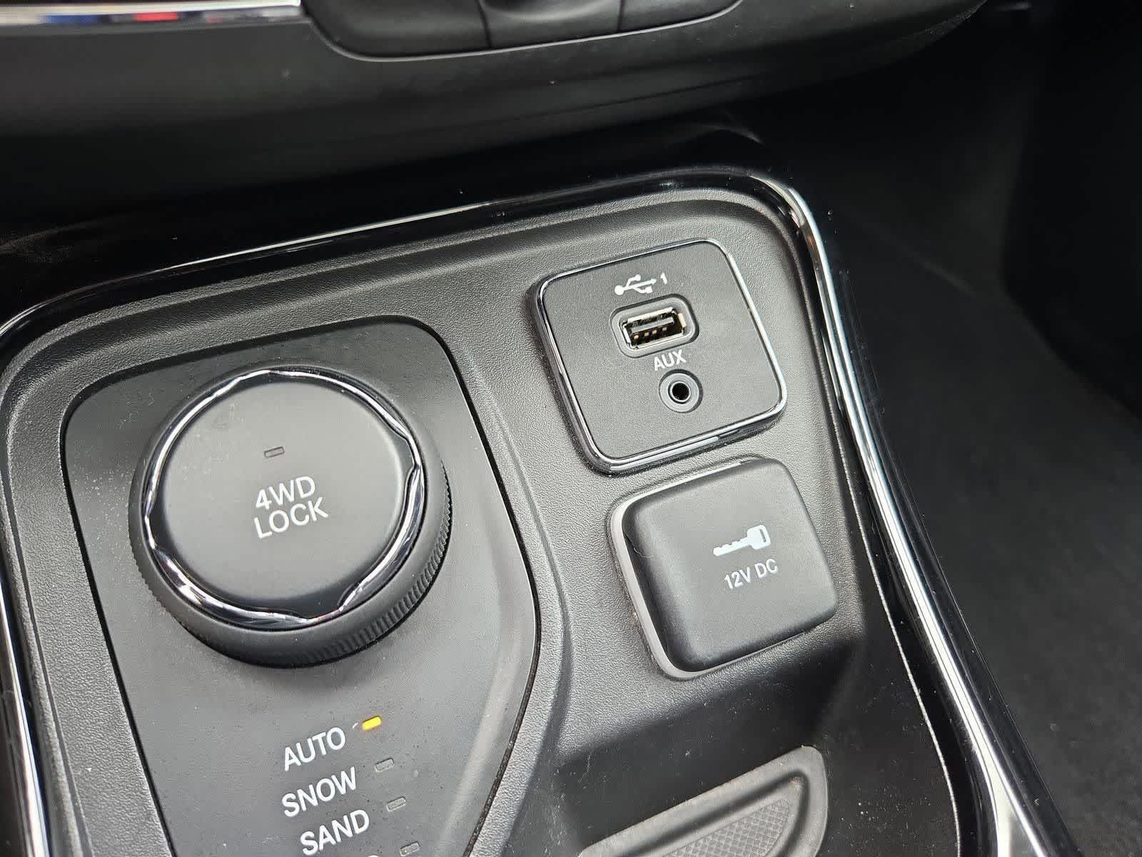 Thumbnail: 2021 Jeep Compass - 31