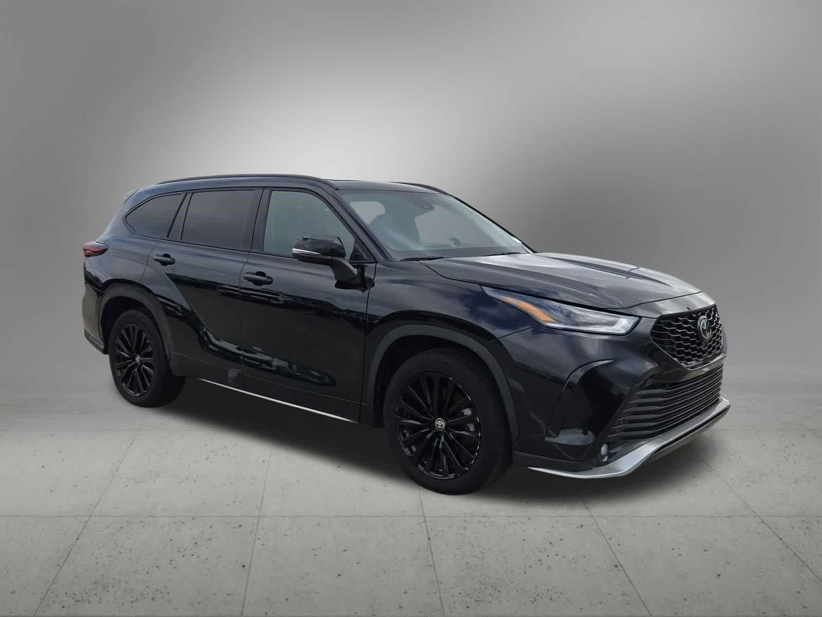 Thumbnail: 2025 Toyota Highlander - 8