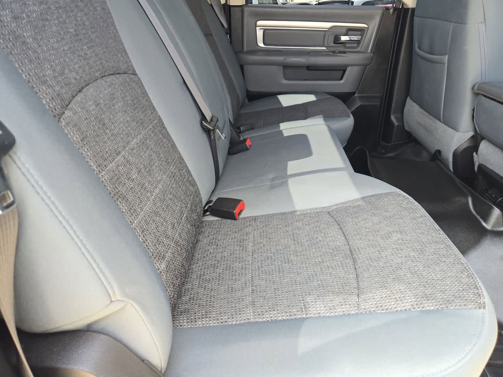 Thumbnail: 2019 RAM 1500 Classic - 19