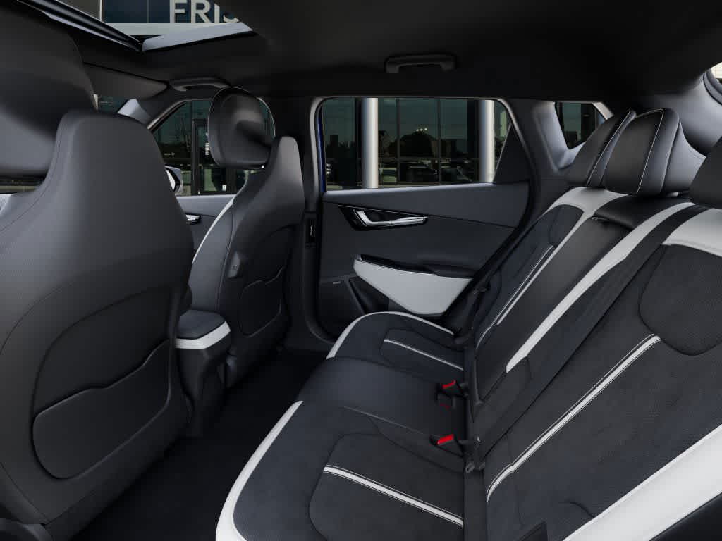 Thumbnail: 2025 Kia EV6 - 18