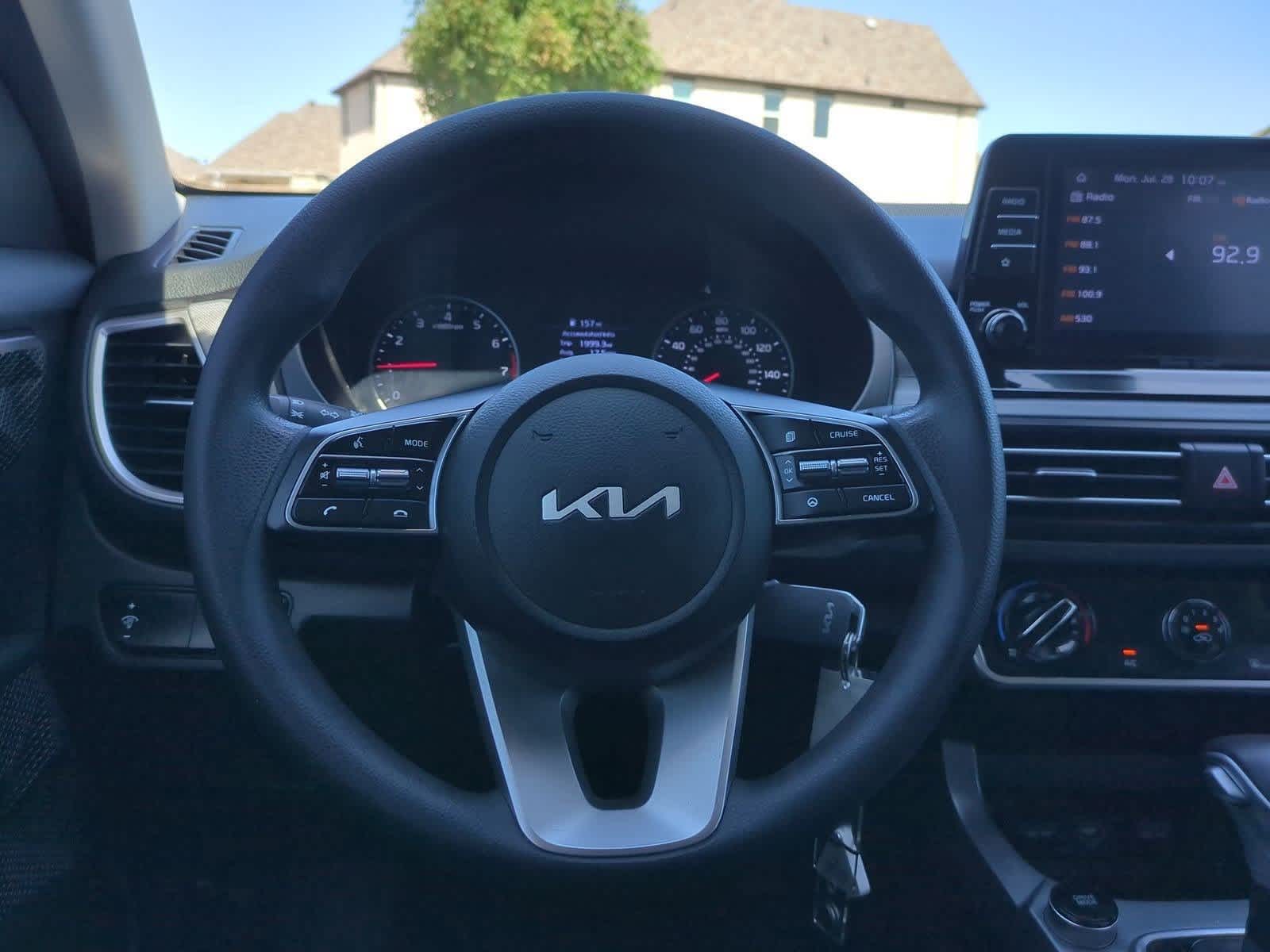 Thumbnail: 2022 Kia Seltos - 21