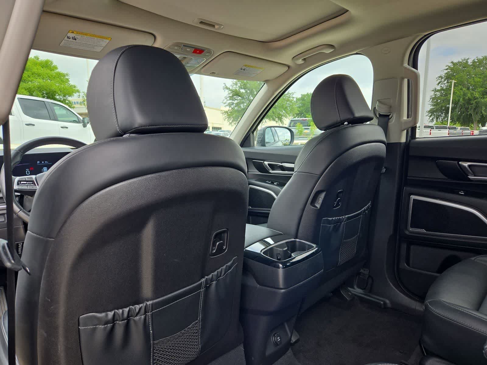 Thumbnail: 2023 Kia Telluride - 16