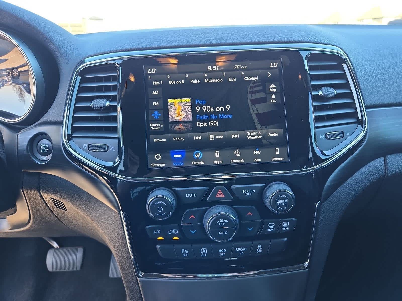 Thumbnail: 2019 Jeep Grand Cherokee - 28